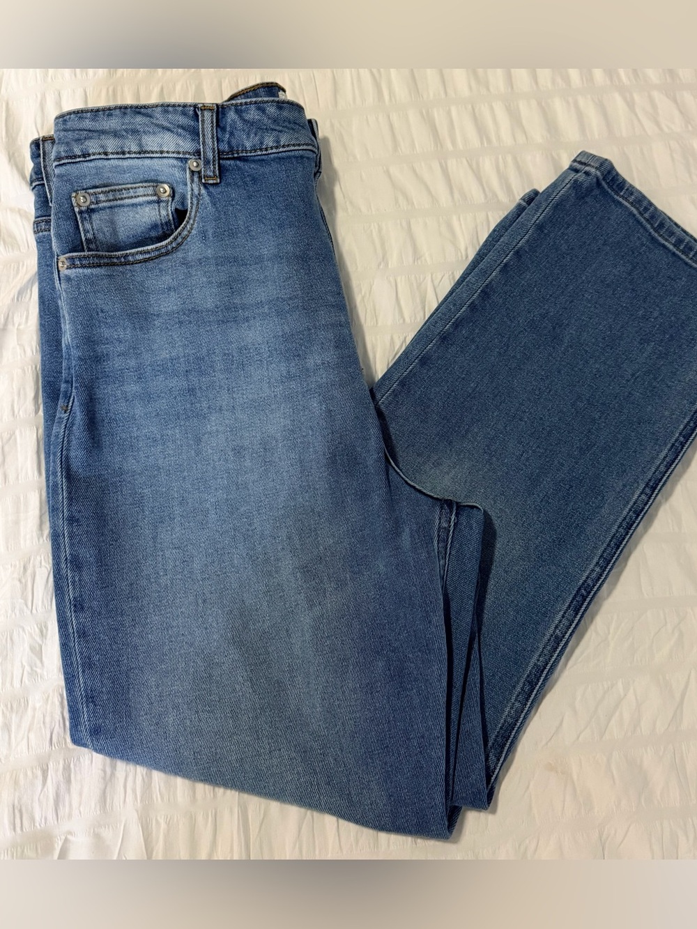 Westbound Women’s Straight Leg Jeans - Medium Blue Stretch size 10
